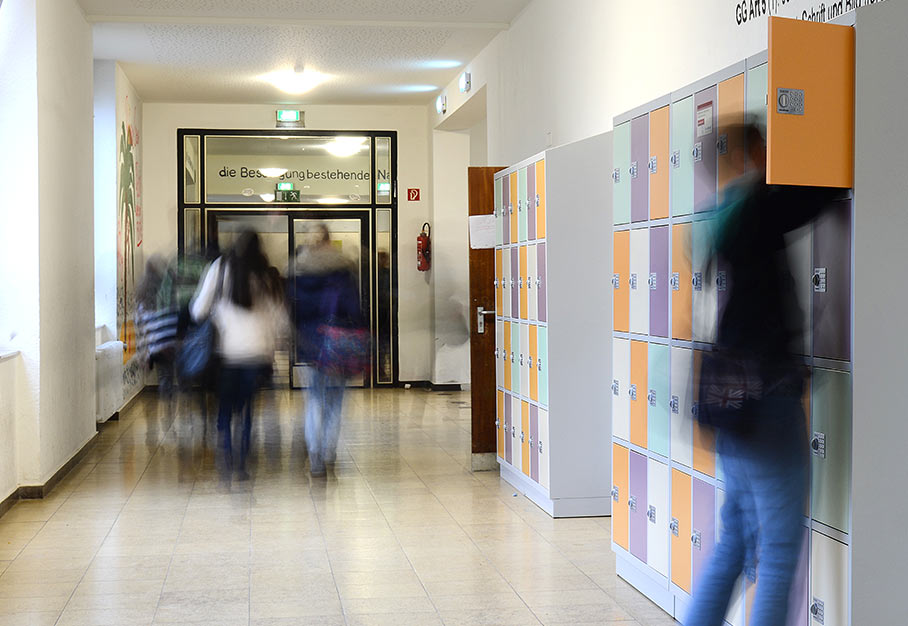 Die Schutzbrief Versicherung der astra Versicherung AG Mit dem Schutzbierf der astra Versicherung AG sind die Schließfächer versichert