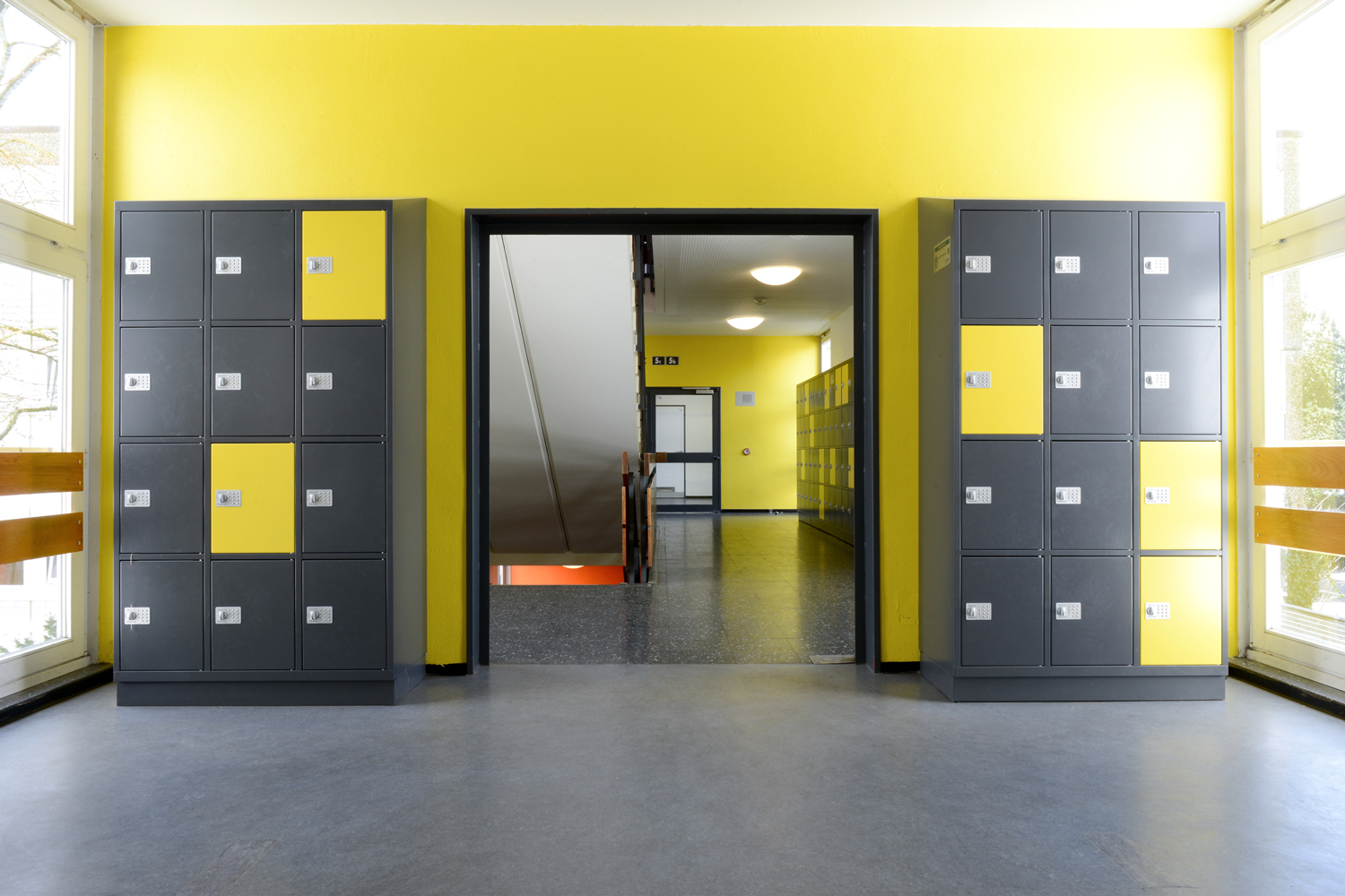 astradirect Schulschließfächer, Johannes Brahms Gymnasium Hamburg Die astradirect Schulschließfächer, in dem Johannes Brahms Gymnasium in Hamburg