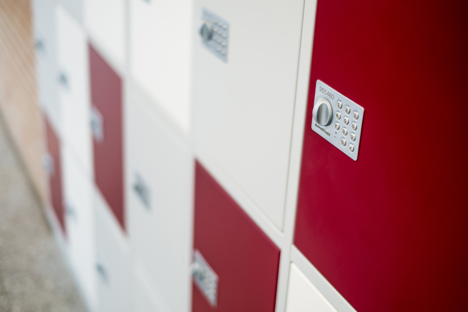 astradirect Schulschließfächer Versicherung, IGS Einbeck Die astradirect Schulschließfächer Schutzbrief, in der IGS in Einbeck