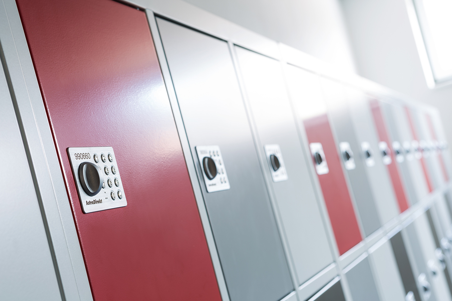 astradirect Schließfachanlagen, Schule Hohe Geest Hohenwestedt Das Schließfach von astradirect, in der Schule Hohe Geest Hohenwestedt. Fotos von Stefan Laus